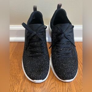 Skechers women’s Ultra Flex 3.0-#149865 Let’s Dance casual sneakers in size 7.5.